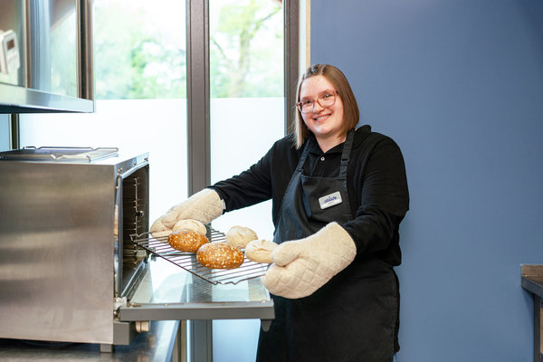 Heidewoud versgebakken broodjes.jpg